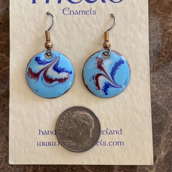 Meab Enamels pierced earrings w/ card, purchased in Ireland, NEW worn 1x - Picture 4 of 8